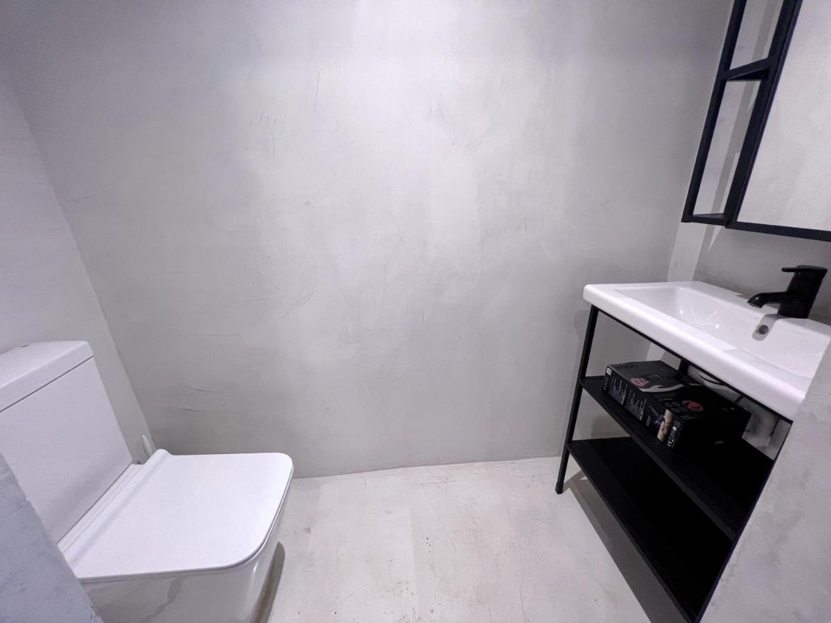 El Carrer del Canonge Hug Hotel2022 المظهر الخارجي الصورة